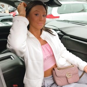 Meet your Posher, Grace